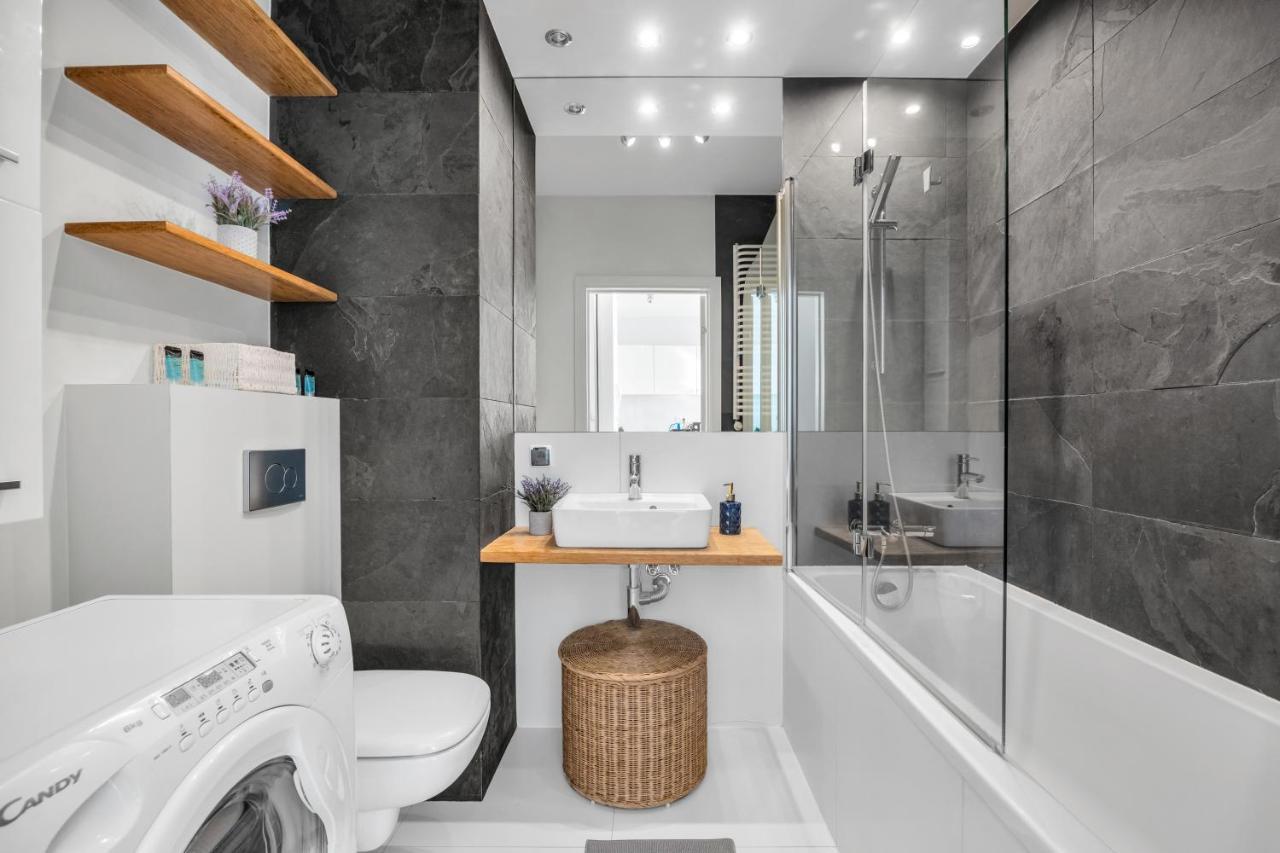1Br New Apt 20Min Centre Parking Варшава Екстериор снимка