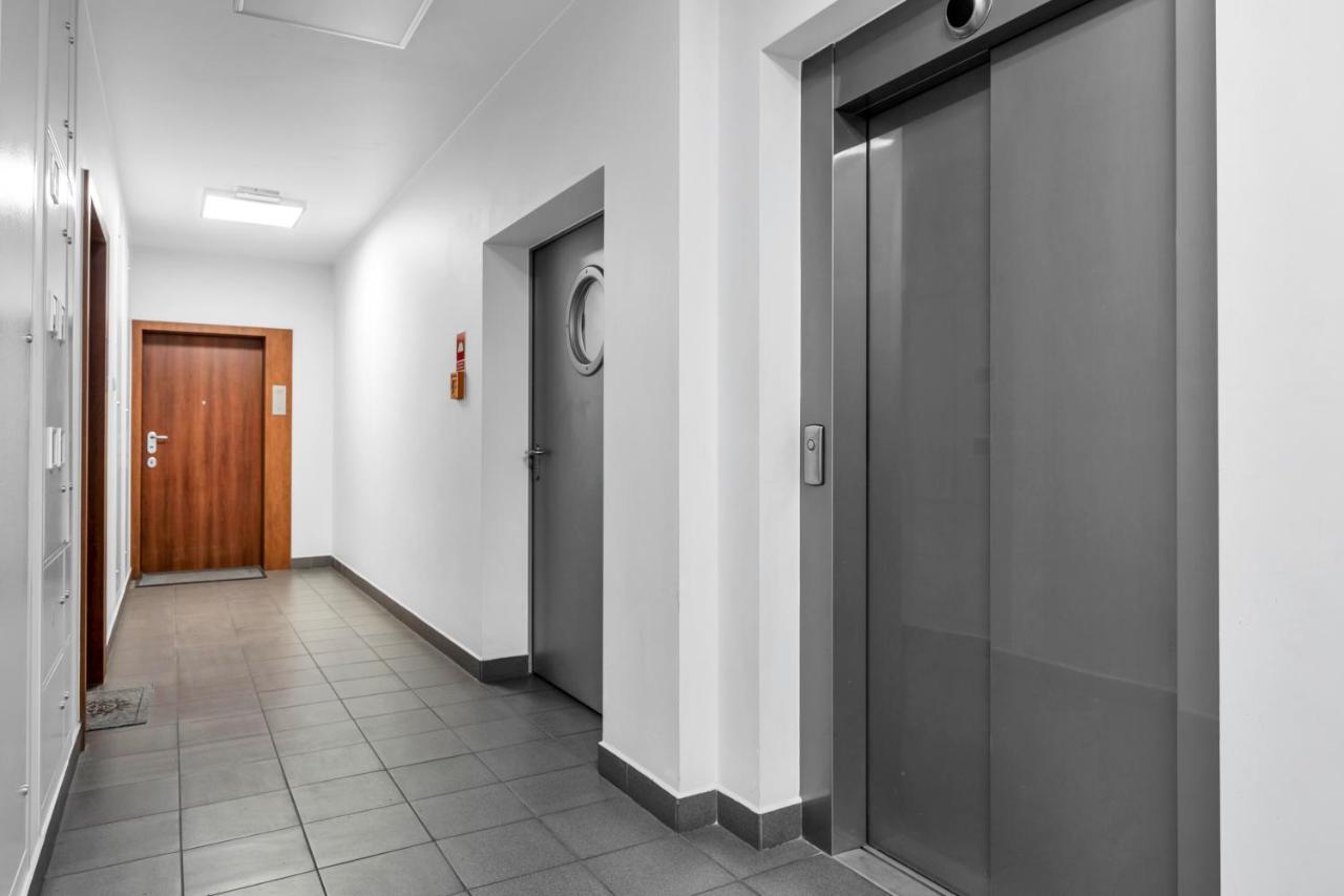 1Br New Apt 20Min Centre Parking Варшава Екстериор снимка